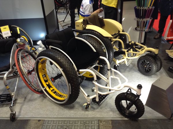 高齢者、介護予防　車椅子、補助具31