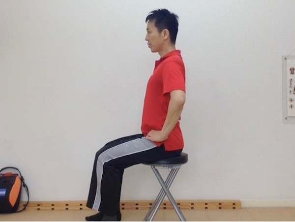 座り姿勢の矯正トレーニング骨盤前傾